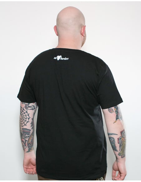 Capitalism Is The Virus - No Borders - T-Shirt - Black
