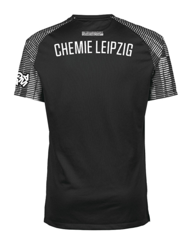 BSG Chemie Leipzig - Jersey - 2024/25 Away - Black Official away jersey for the 2024/2025 seasonColour: Black with contrasting striped sleeves Club logo on the left side of the chest "Dreiturm Springer" front print Manufacturer: Nike Material: Dri-Fit 100% polyester No Borders