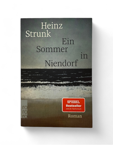 Ein Sommer in Niendorf - von Heinz Strunk - Buch