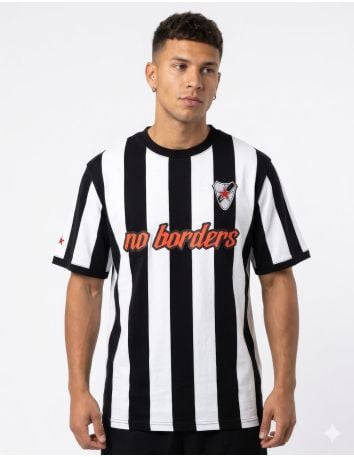 Kein Fußball den Faschisten - No Borders - T-Shirt tailliert - Black - @ No Borders