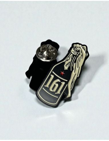 161 Molli - Pin - @ No Borders