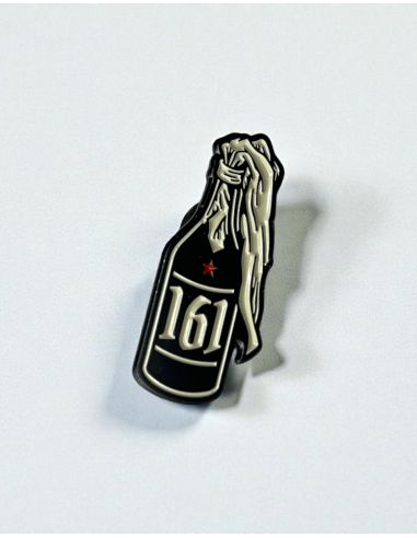 161 Molli - Pin - @ No Borders
