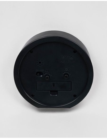 st-pauli-alarm-clock-skull-and-crossbones-back st-pauli-alarm-clock-skull-and-crossbones-back
