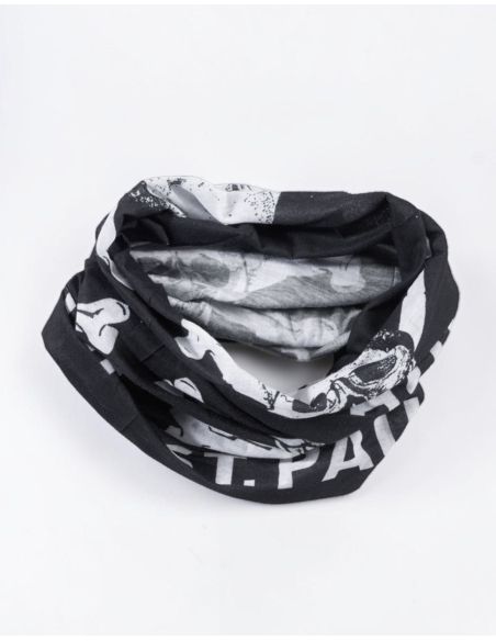 st-pauli-funktionstuch-totenkopf-getragen