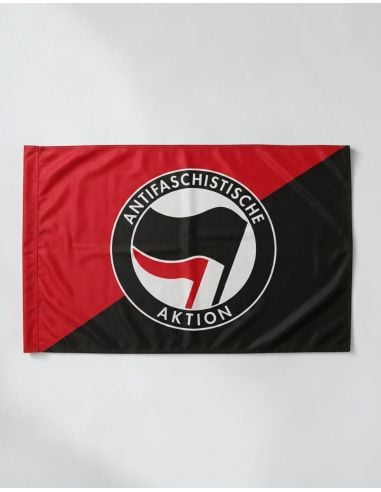 Antifa - Fahne - Diagonal - Black Flag - @ No Borders