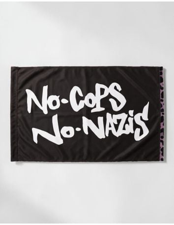 Cantona - Fahne - Hochformat - @ No Borders
