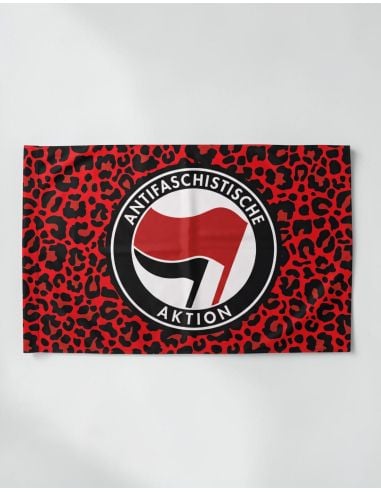 Antifa - Leo - Fahne / Flagge - Rot - @ No Borders
