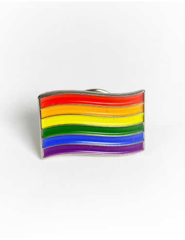 Pride / Rainbow - Pin Metallfarbe: Silber Material: 2D Metall, Soft-Emaille lackiert Abmessung: ca. 15 x 20 x 1,4mm Motiv: Pride Flag, geprägt, 6-farbig Butterflyverschluß No Borders